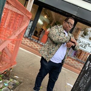 Meet your Posher, Devin